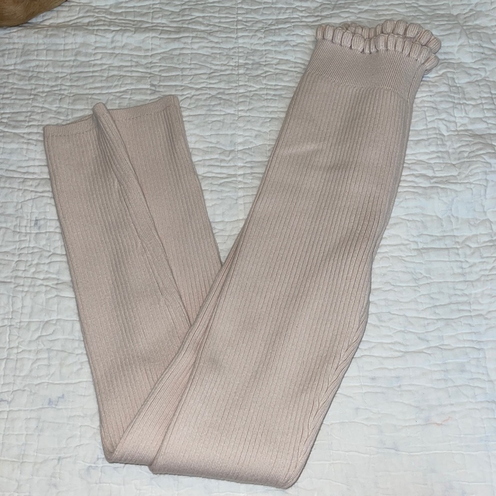 Free people intimates baby pink knit leggings, brand new